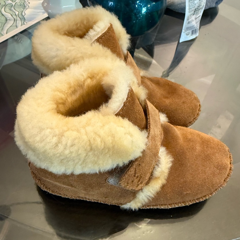 Cozy Brown ll bean kids Booties